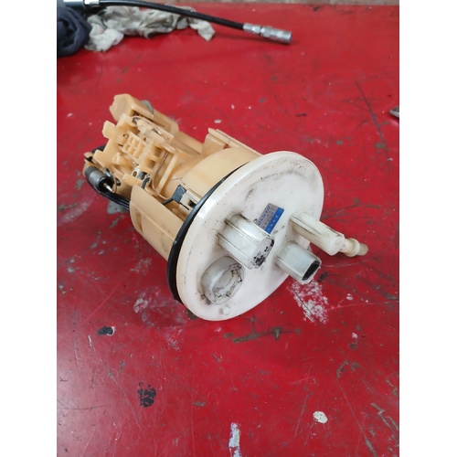 T2401977 Street Triple 675 Fuel Pump