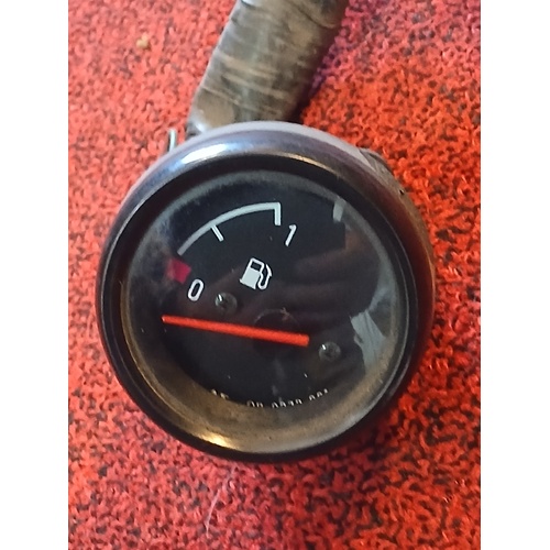 T 2500705  Triumph Sprint 955I Fuel Gauge